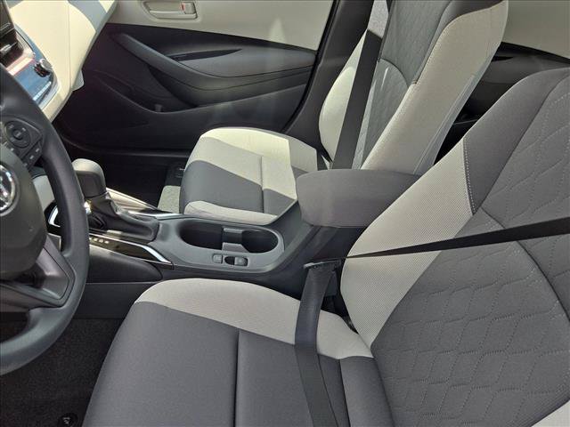 New 2026 Toyota Corolla LE FWD image 4