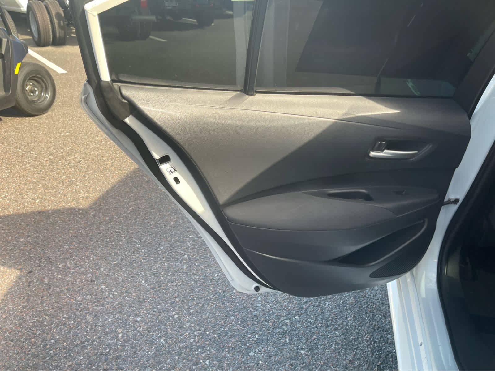Used 2021 Toyota Corolla LE FWD image 19