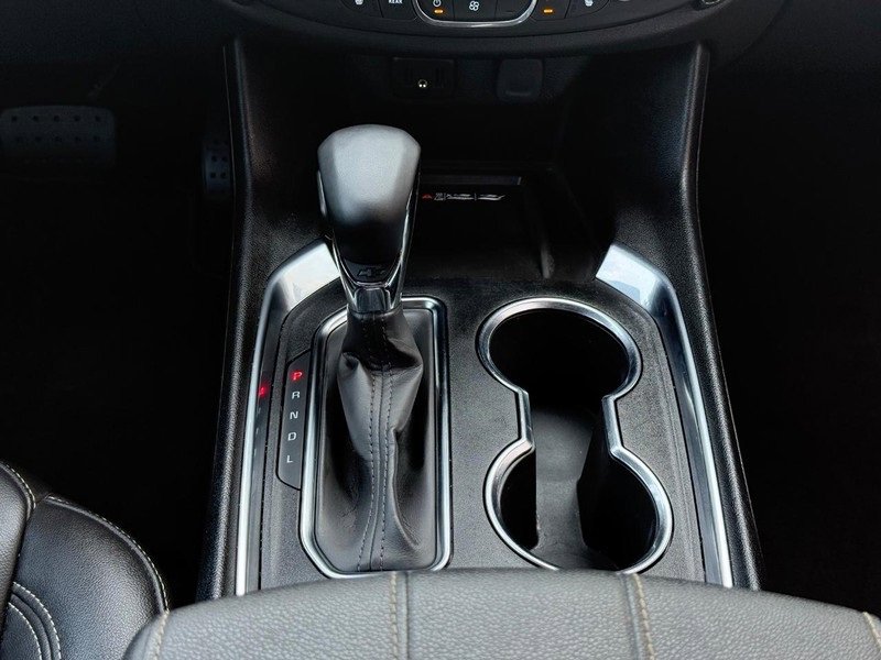 Used 2023 Chevrolet Traverse LT image 13