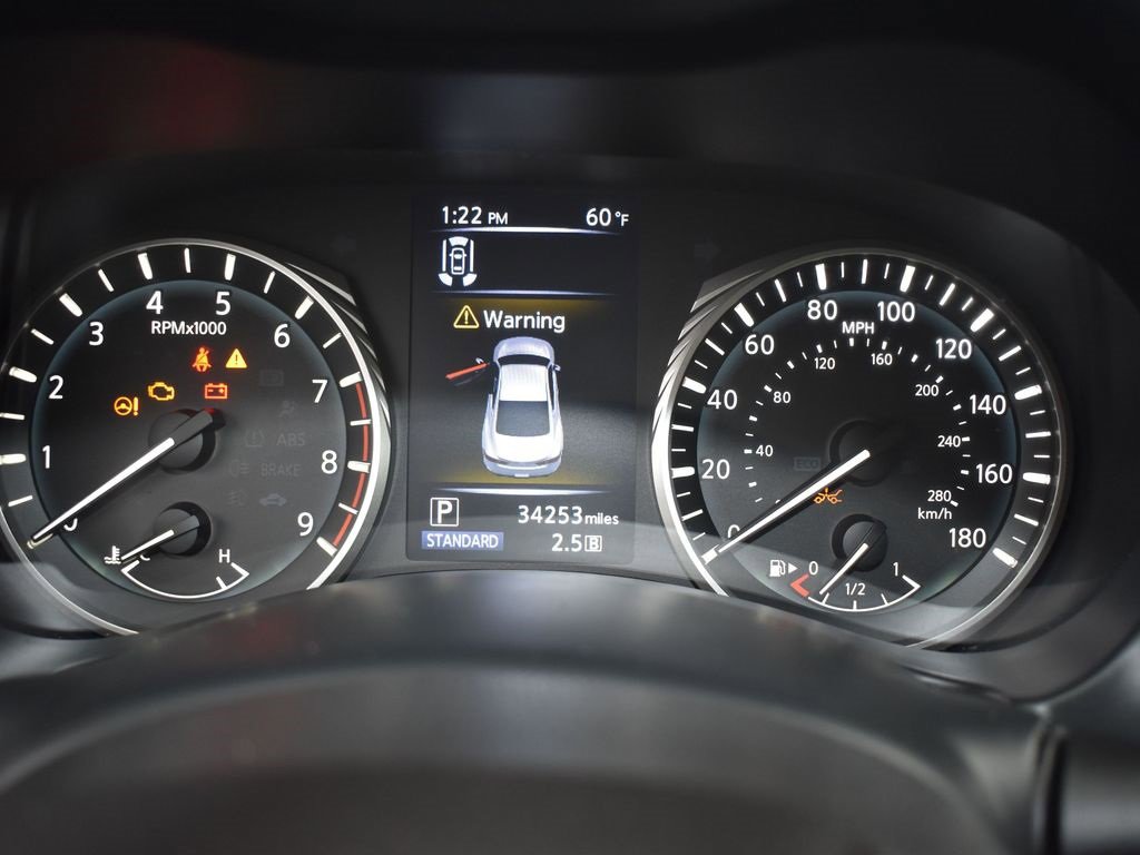 Used 2022 INFINITI Q60 3.0t Luxe w/ Essential Package image 9