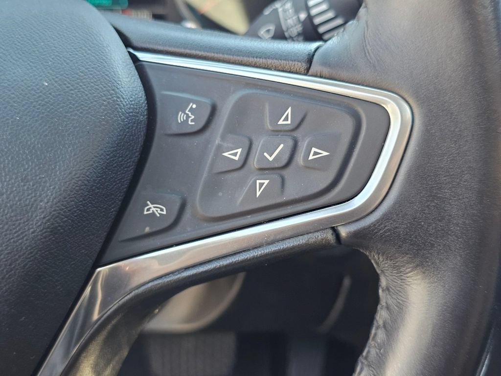 Used 2018 Chevrolet Equinox LT w/ Sun & Infotainment Package FWD image 30