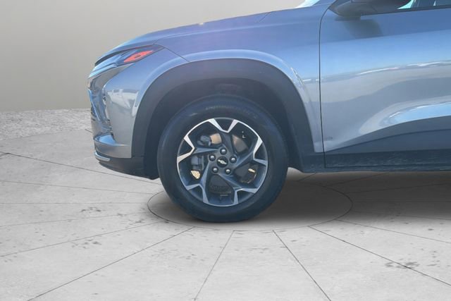 Certified 2025 Chevrolet Trax LT w/ Driver Confidence Package image 26