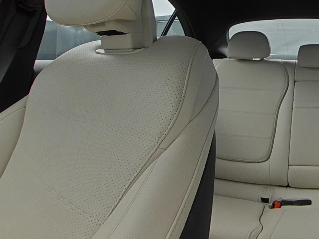 Used 2023 Mercedes-Benz C 300 Sedan w/ Exclusive Trim Package image 9