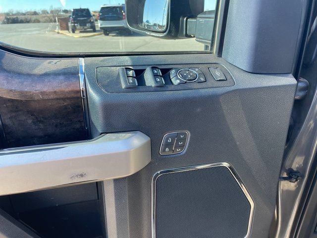 Used 2022 Ford F250 Lariat w/ Lariat Value Package AWD/4WD image 10