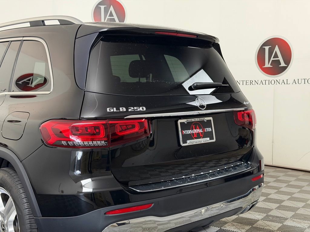Used 2021 Mercedes-Benz GLB 250 4MATIC image 10