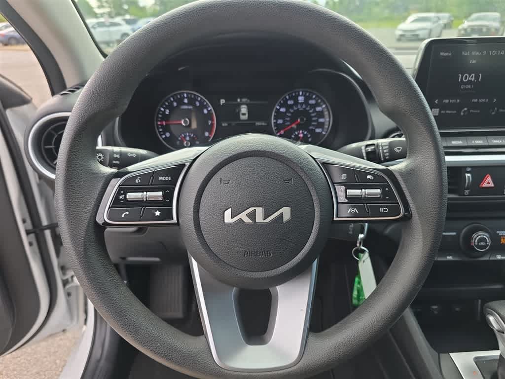 Used 2024 Kia Forte LXS w/ LXS Technology Package FWD image 33