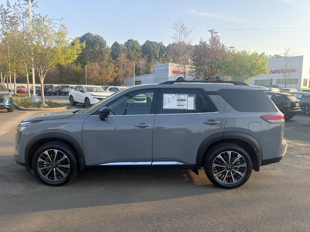 New 2026 Nissan Pathfinder Platinum image 4