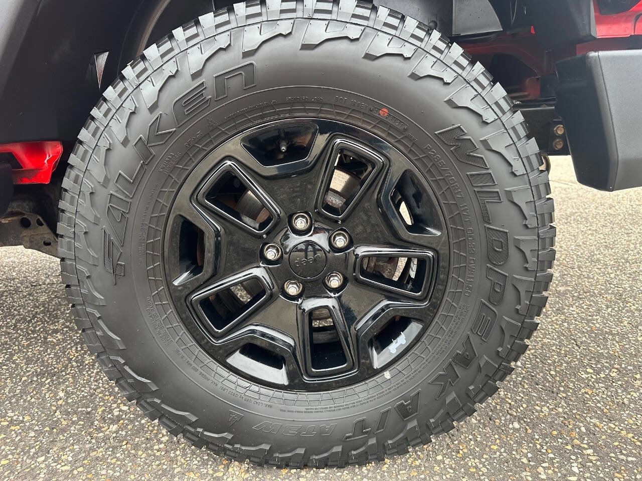 Used 2015 Jeep Wrangler Sport image 30