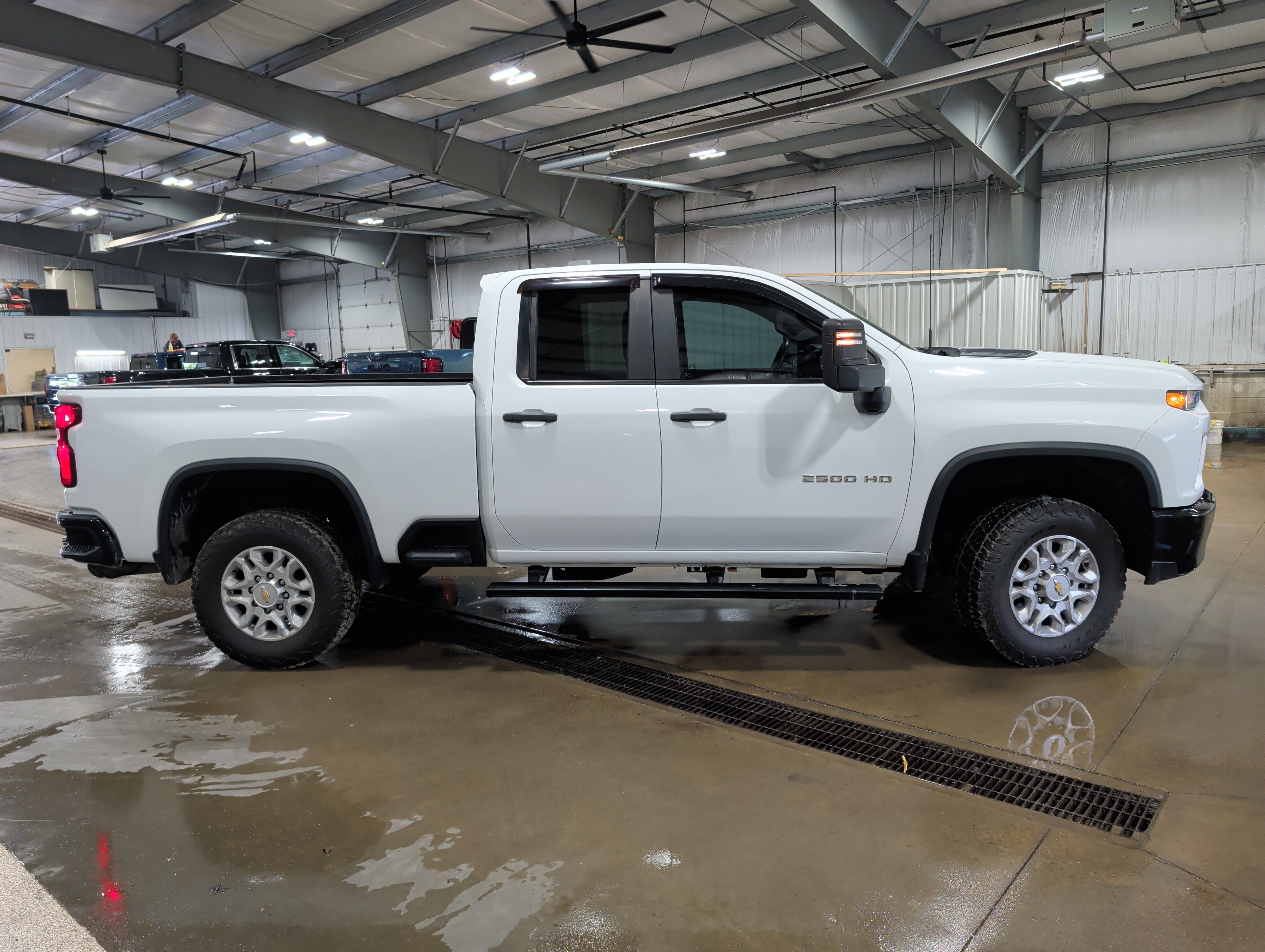 Used 2021 Chevrolet Silverado 2500 Custom w/ Custom Value Package AWD/4WD image 2