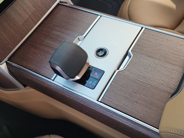 New 2026 Land Rover Range Rover Long Wheelbase Autobiography image 15