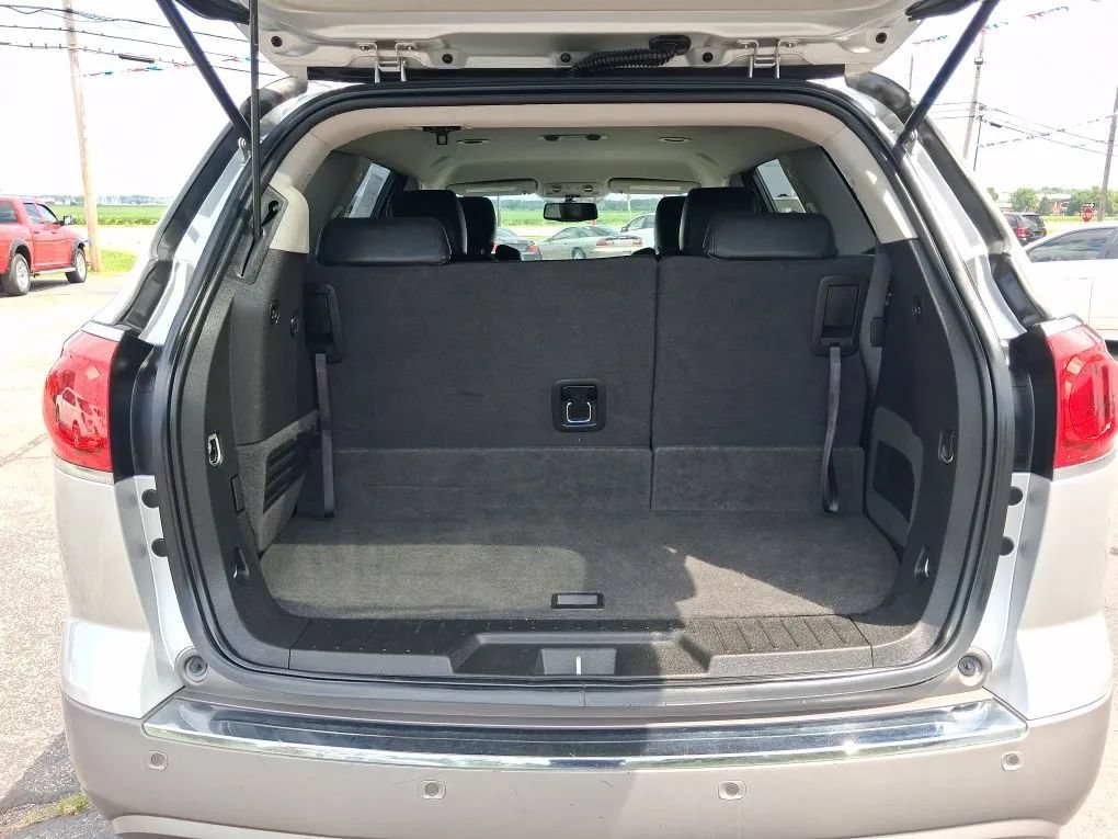 Used 2012 Buick Enclave Leather FWD image 11