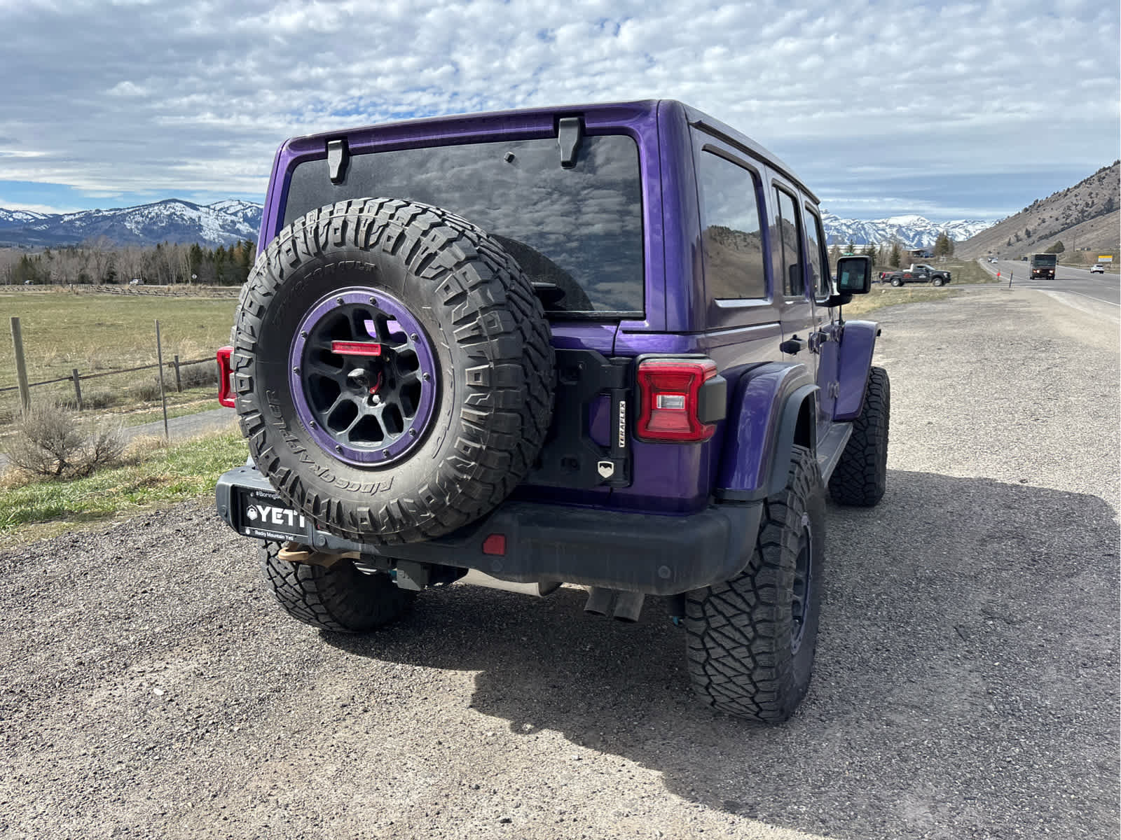 Used 2023 Jeep Wrangler Unlimited Rubicon 392 w/ Xtreme Recon 35" Tire Package image 10