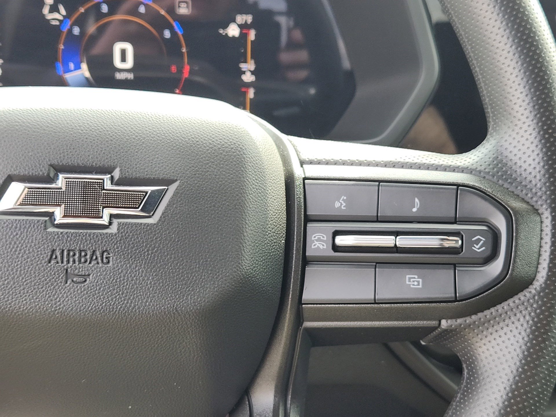Used 2023 Chevrolet Colorado Trail Boss w/ Technology Package AWD/4WD image 18
