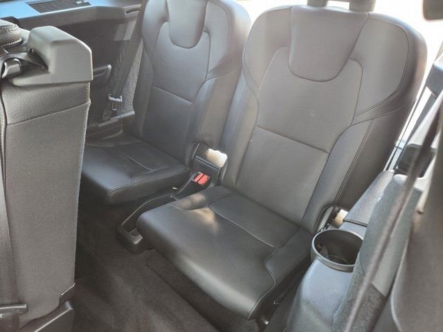 Used 2020 Volvo XC90 T6 Momentum image 32