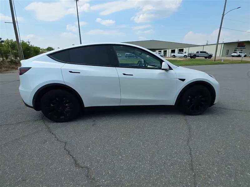 Used 2023 Tesla Model Y Long Range AWD/4WD image 4