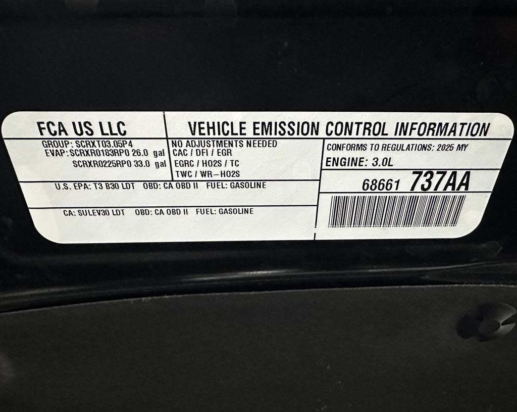 Used 2025 RAM 1500 Laramie AWD/4WD image 62