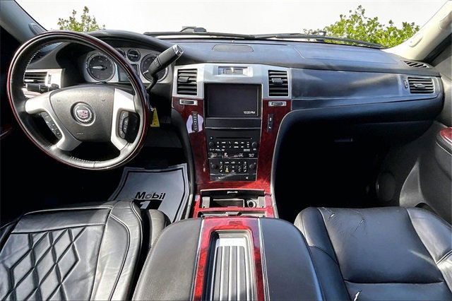 Used 2013 Cadillac Escalade EXT Premium image 14
