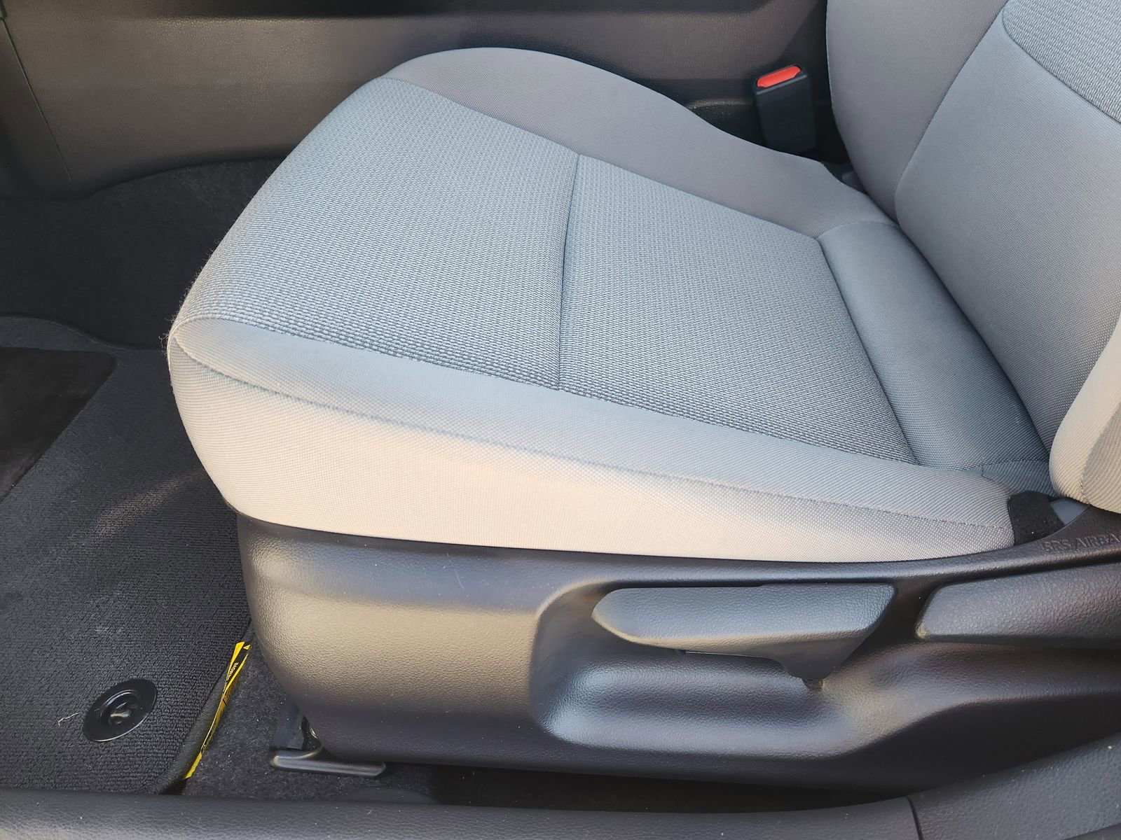 Used 2024 Toyota Prius LE image 28