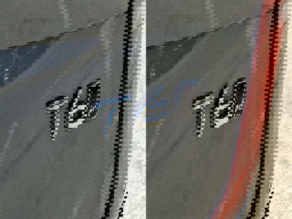 Used 2018 Volvo XC90 T6 Momentum w/ Convenience Package image 31