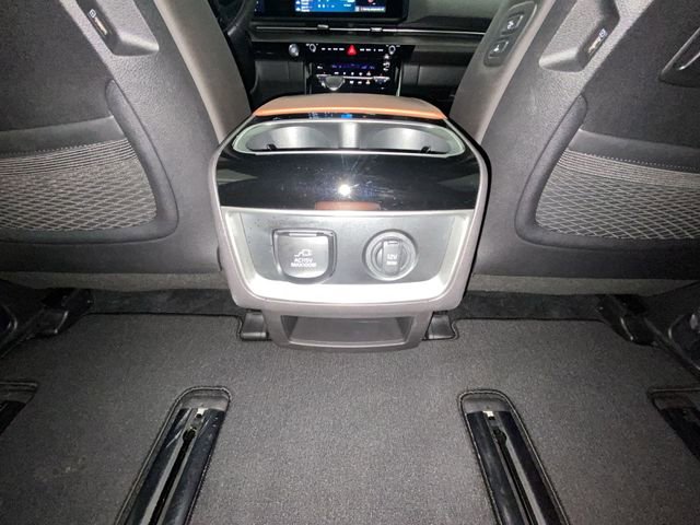 Used 2024 Kia Carnival SX FWD image 29