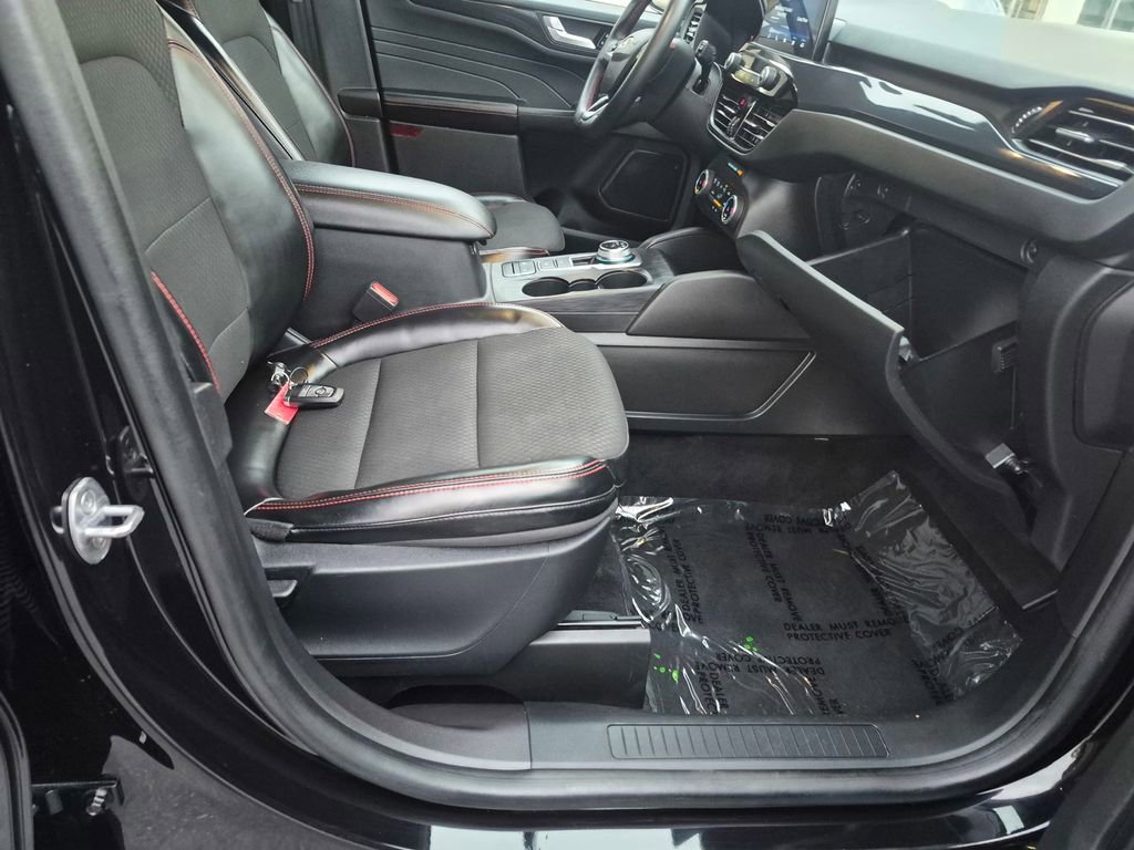Used 2024 Ford Escape ST-Line image 35