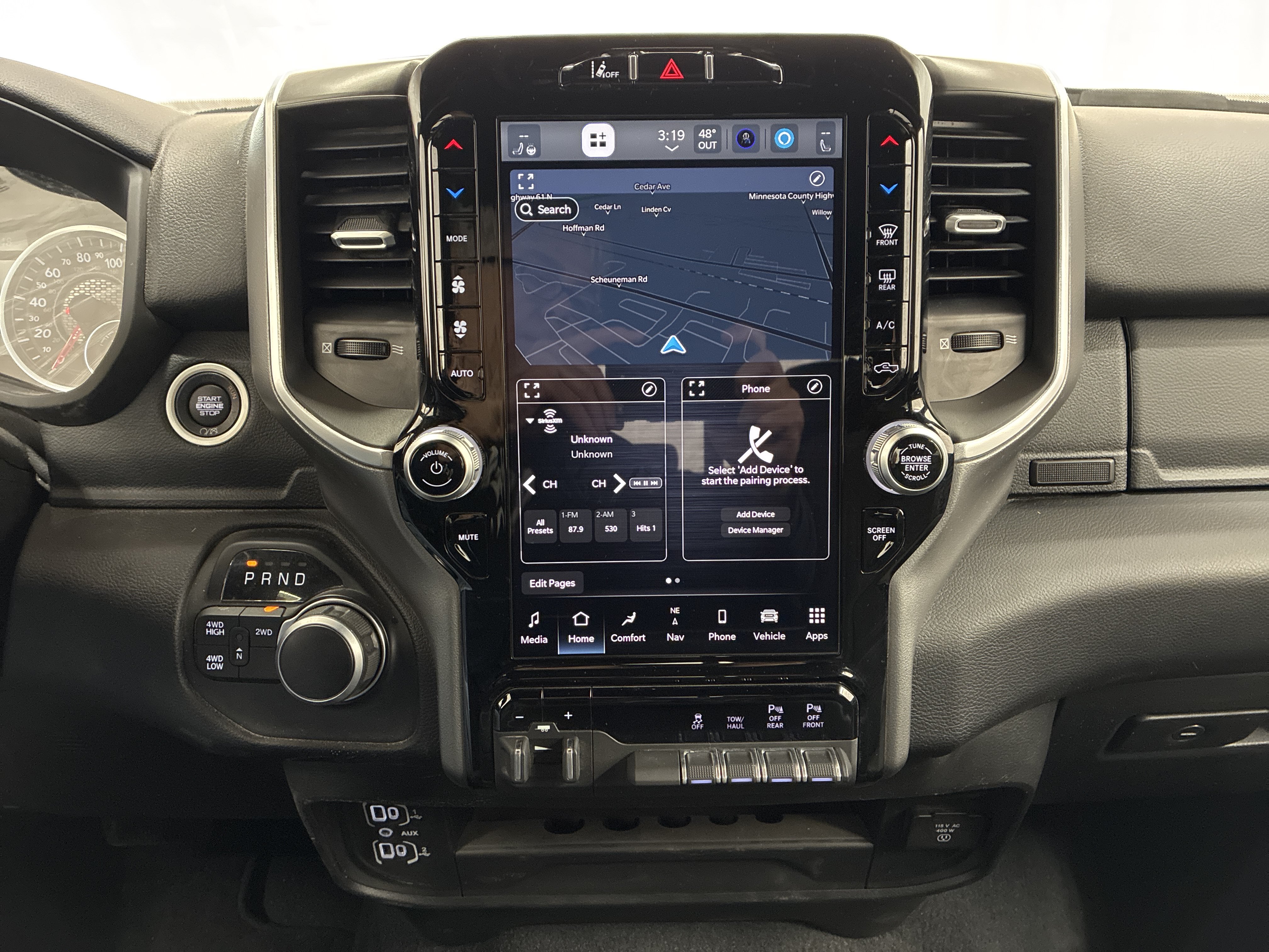 Certified 2024 RAM 2500 Big Horn w/ Night Edition AWD/4WD image 23