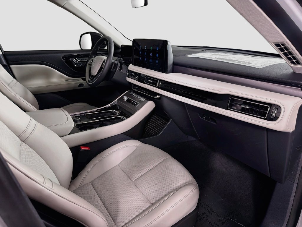 New 2027 Lincoln Aviator 2WD image 31