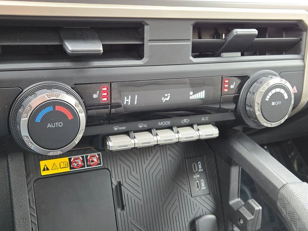 Used 2024 Toyota Tacoma SR5 image 30