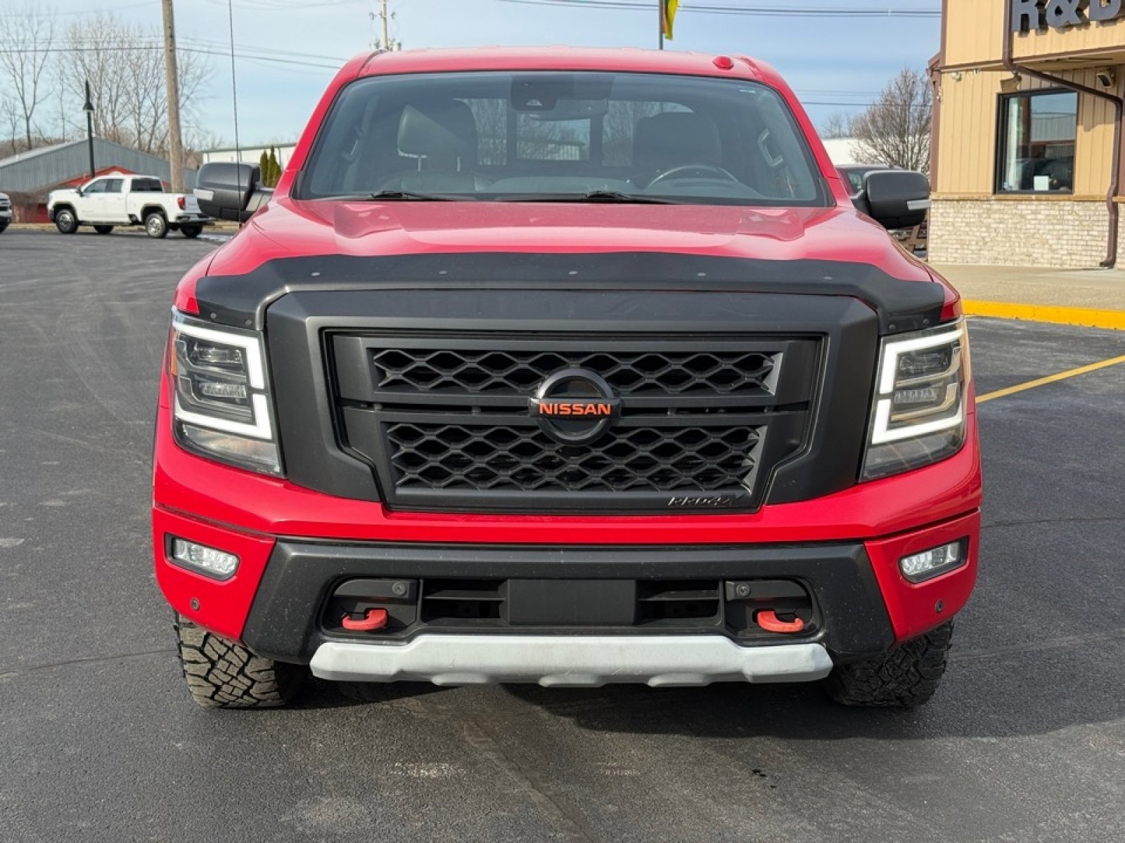 Used 2020 Nissan Titan PRO-4X image 3