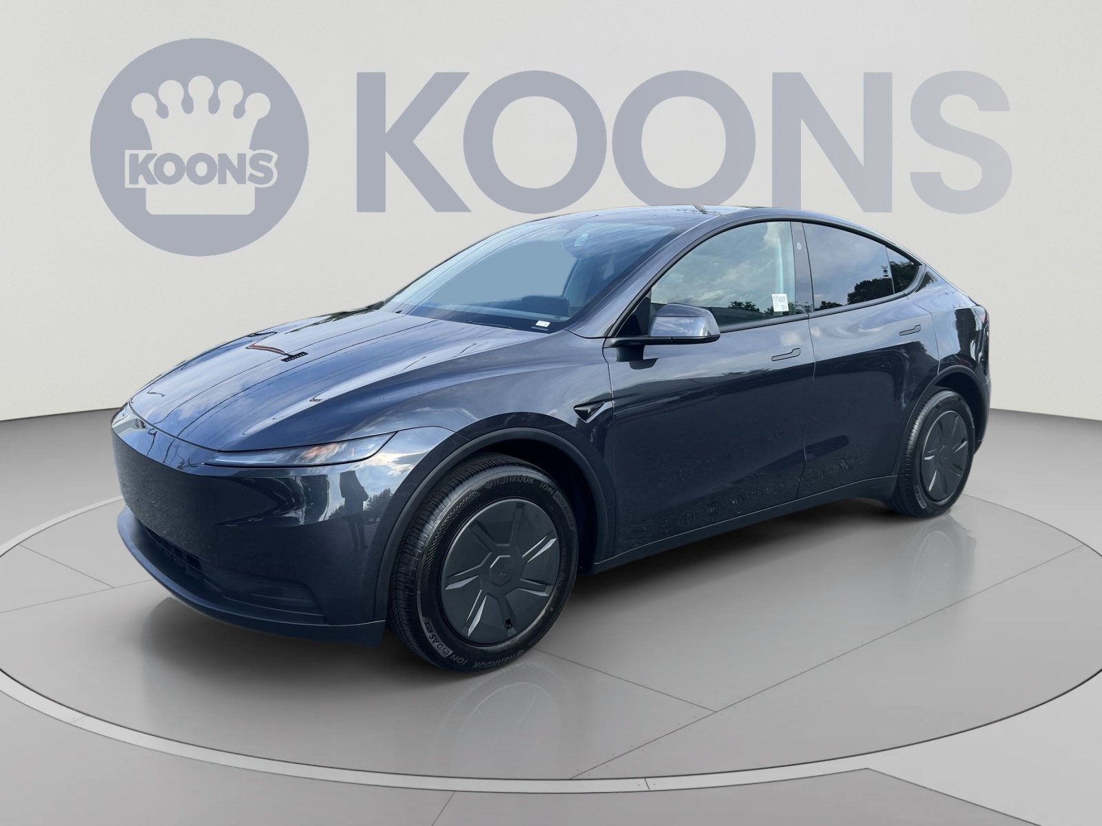 Used 2026 Tesla Model Y 2WD image 1