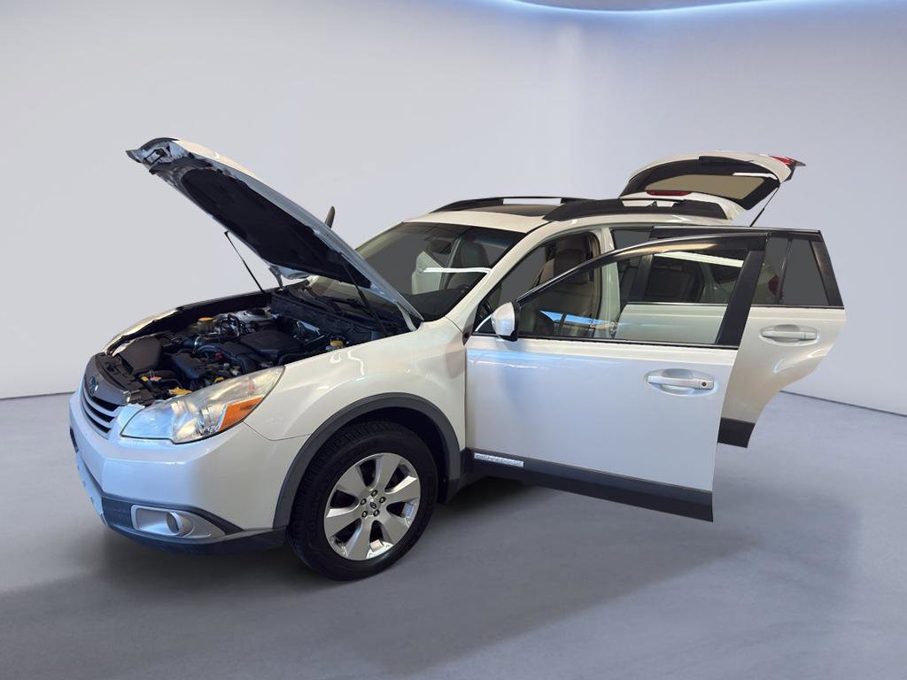 Used 2012 Subaru Outback 2.5i Limited w/ Moonroof Pkg image 9