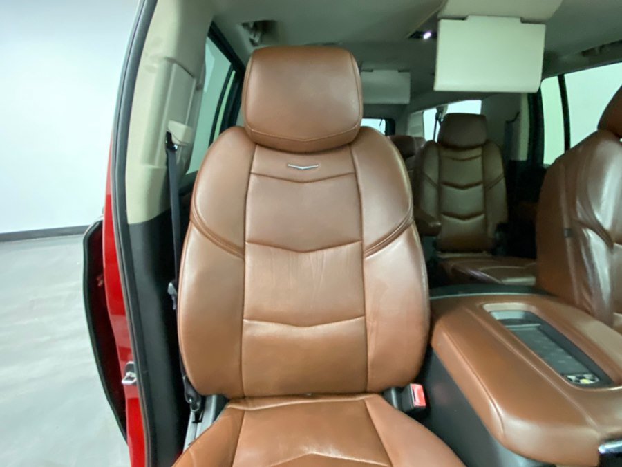 Used 2015 Cadillac Escalade ESV Premium AWD/4WD image 25