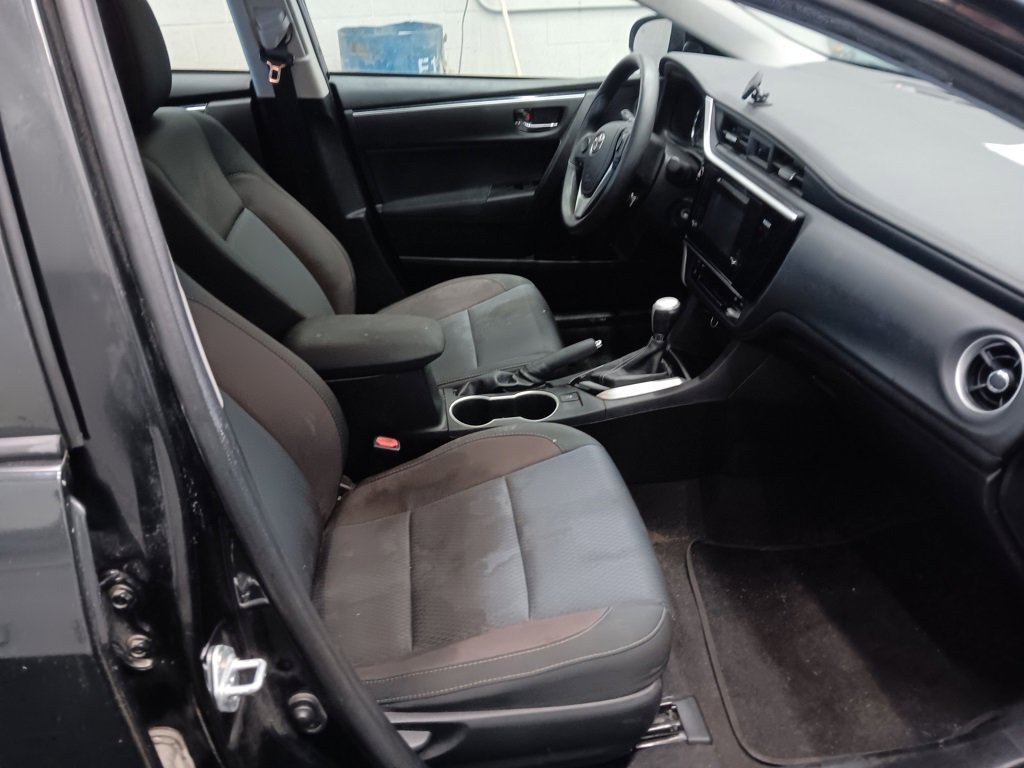 Used 2017 Toyota Corolla L image 24