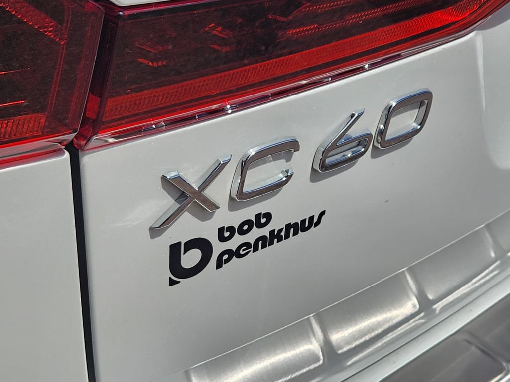 New 2026 Volvo XC60 B5 Plus w/ Protection Package Premier AWD/4WD image 31