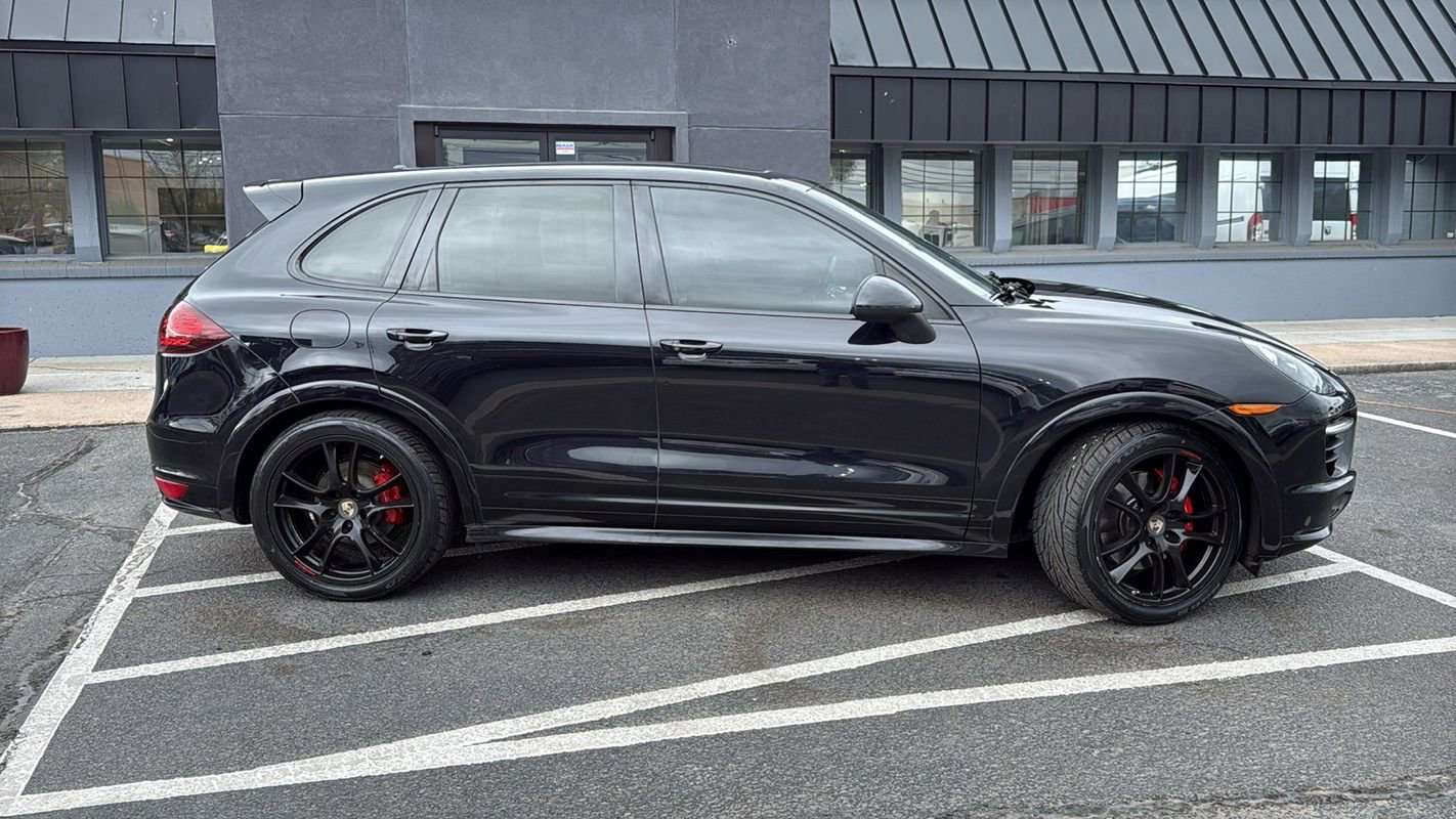 Used 2013 Porsche Cayenne GTS AWD/4WD image 2