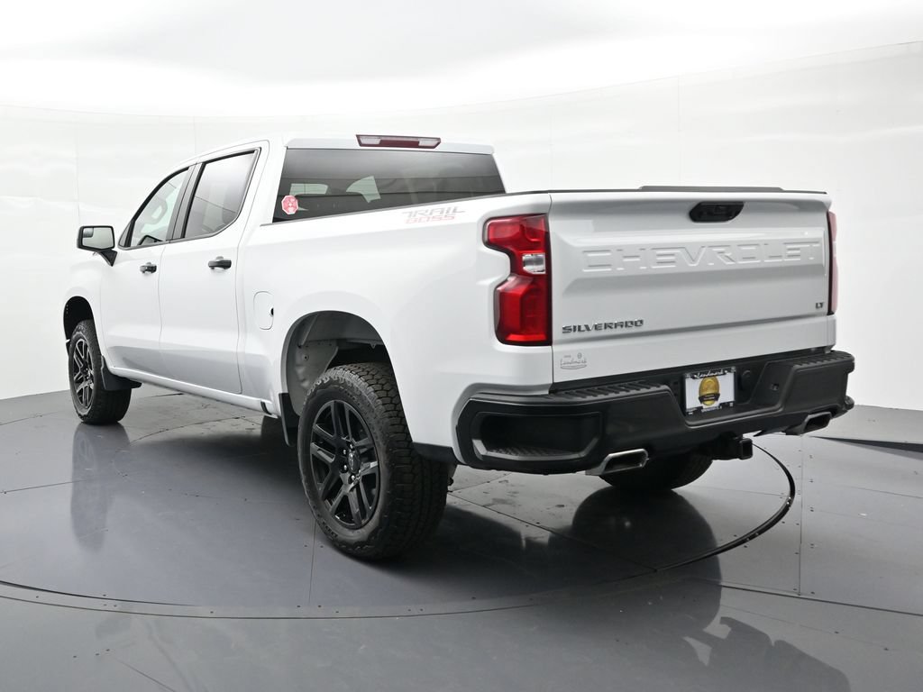 Used 2025 Chevrolet Silverado 1500 LT Trail Boss AWD/4WD image 8