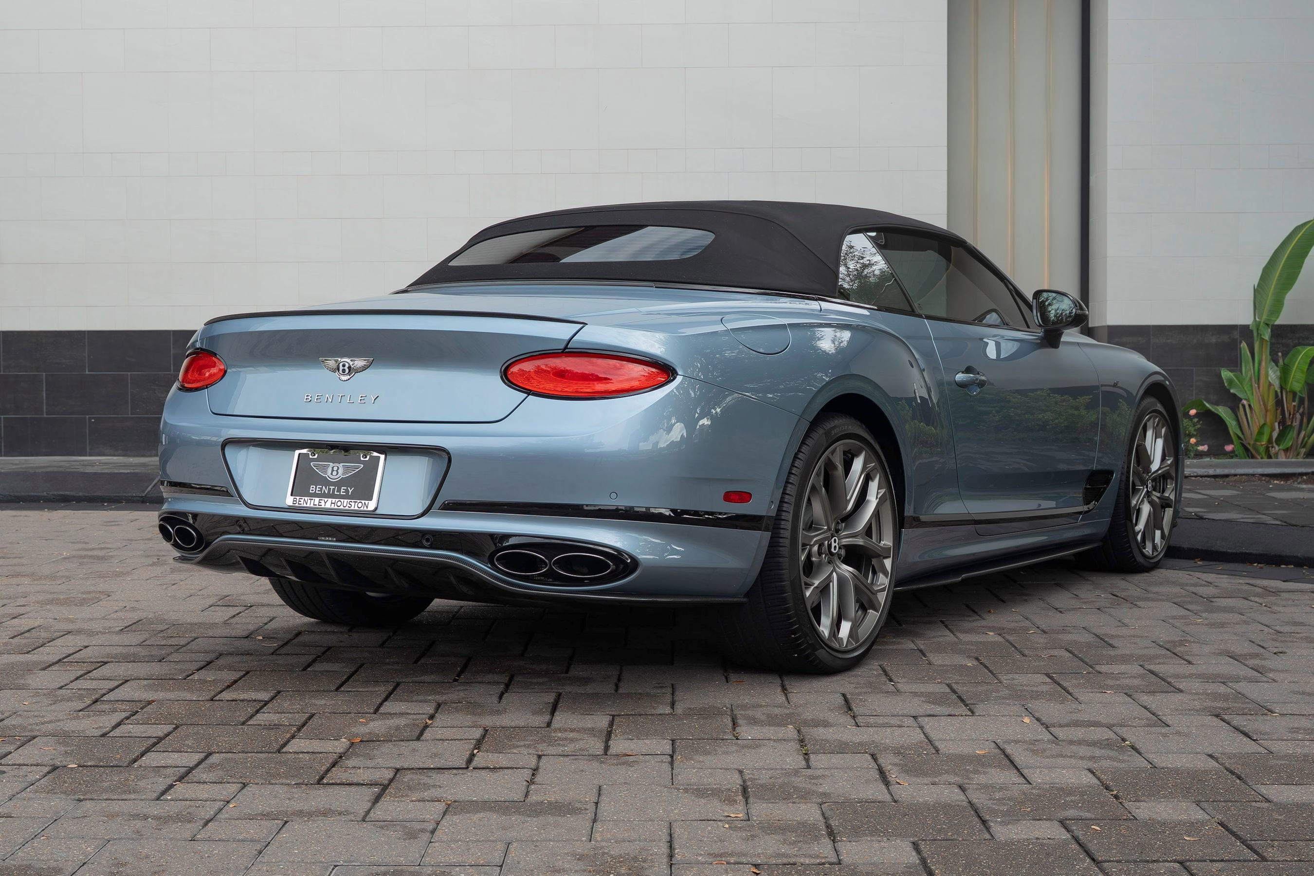 Certified 2023 Bentley Continental GT S AWD/4WD image 3