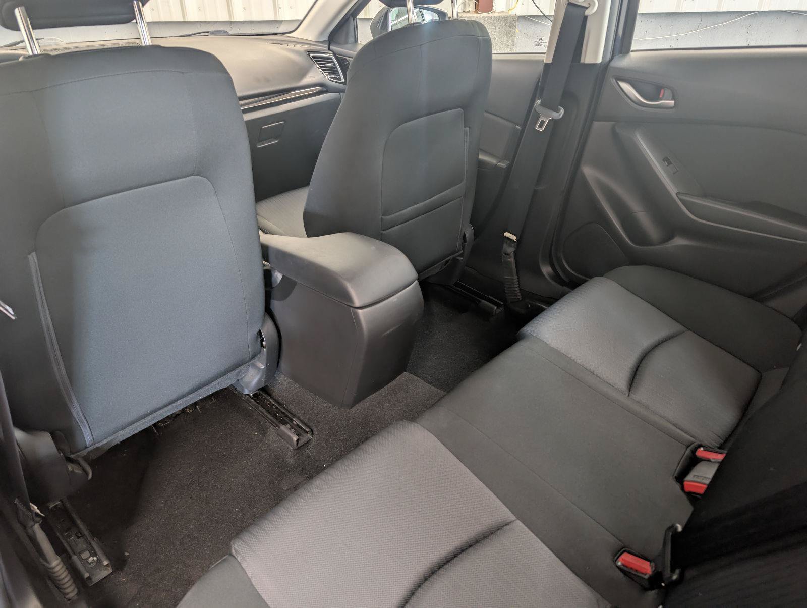 Used 2014 MAZDA MAZDA3 i Sport FWD image 38