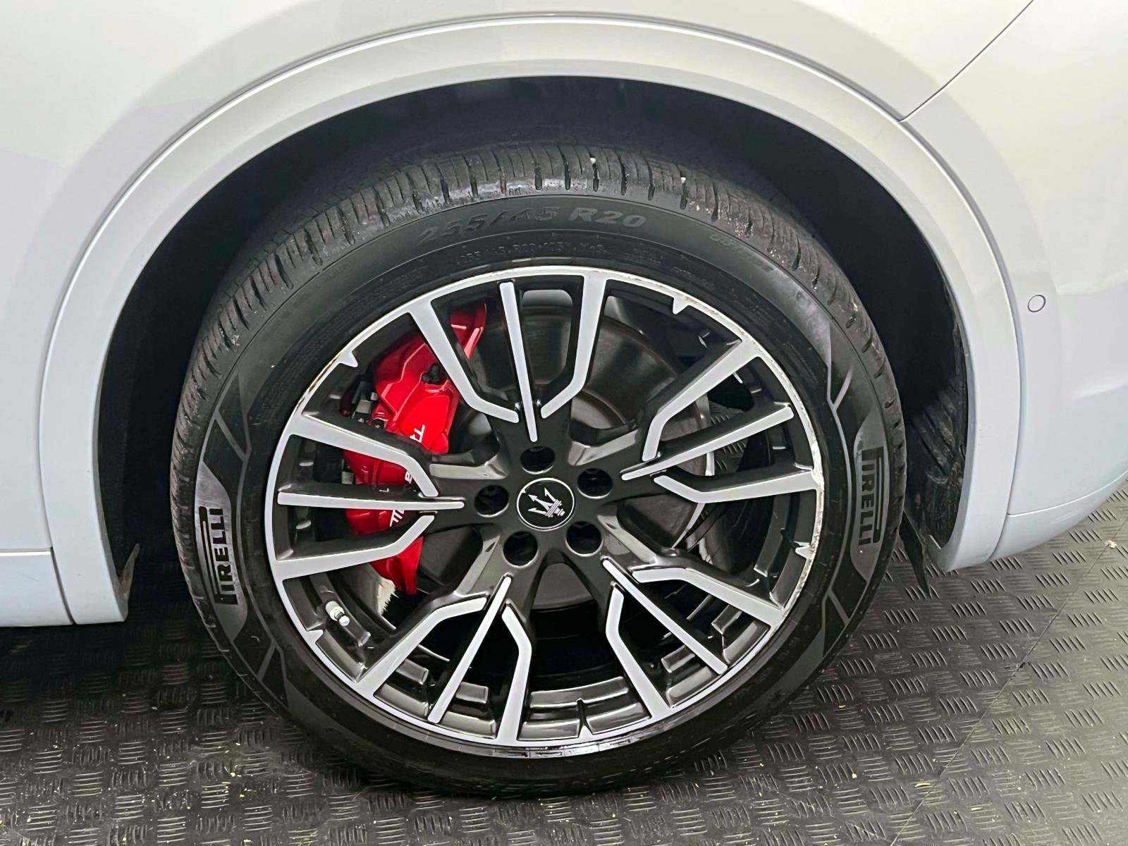 Used 2023 Maserati Grecale Modena AWD/4WD image 11