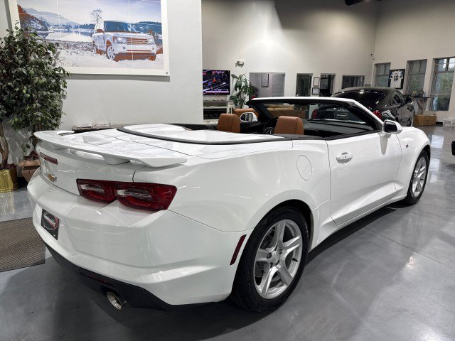 Used 2021 Chevrolet Camaro LT RWD image 30