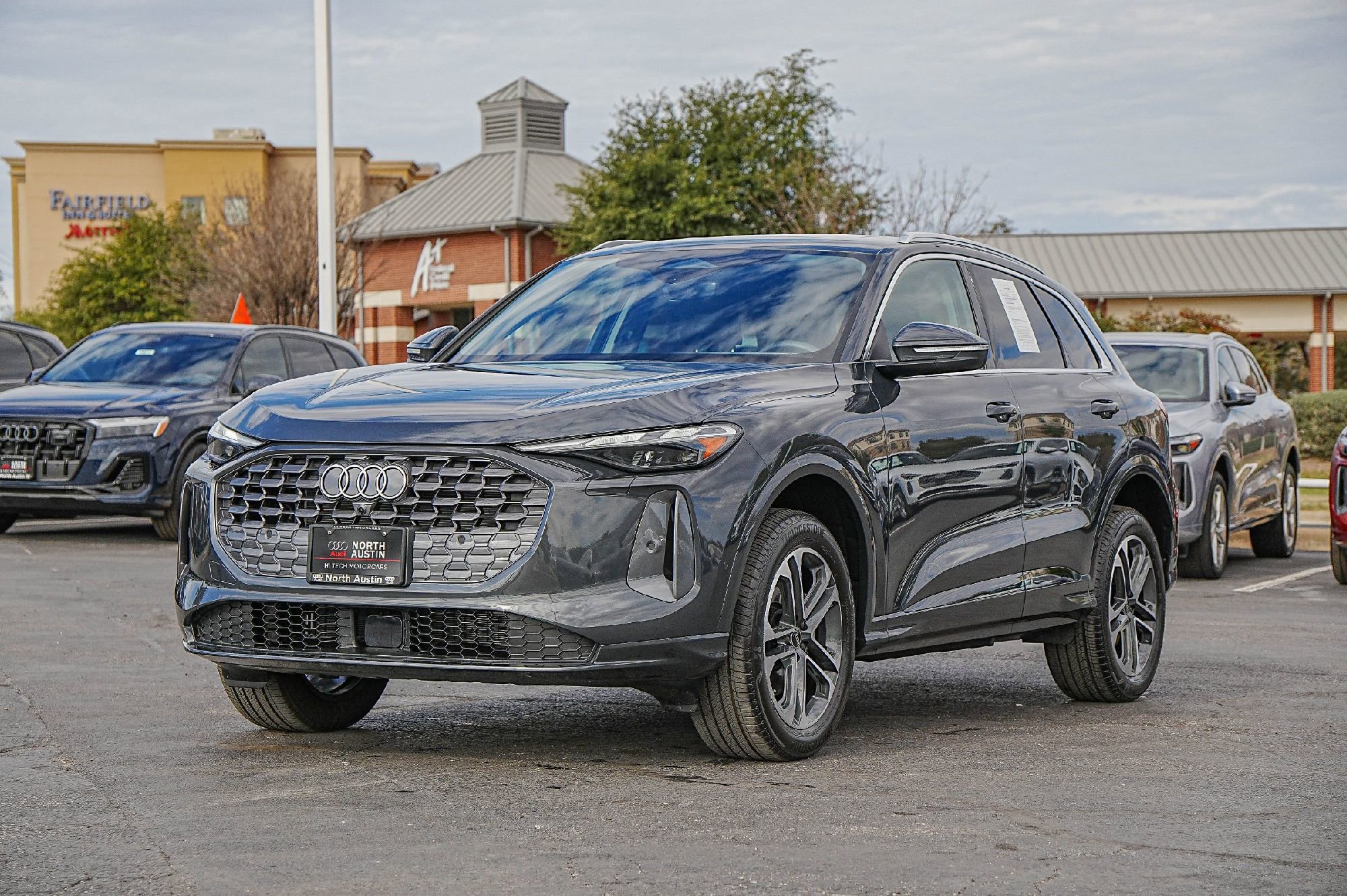 Certified 2025 Audi Q5 Premium w/ Convenience Package image 7