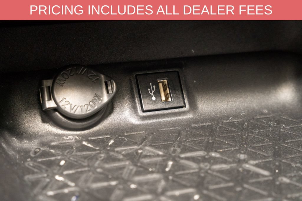Used 2024 Toyota RAV4 XLE FWD image 14