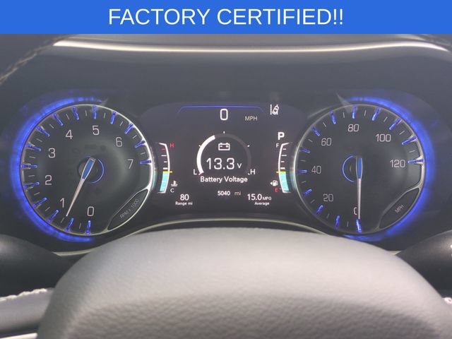 Used 2025 Chrysler Voyager LX FWD image 21