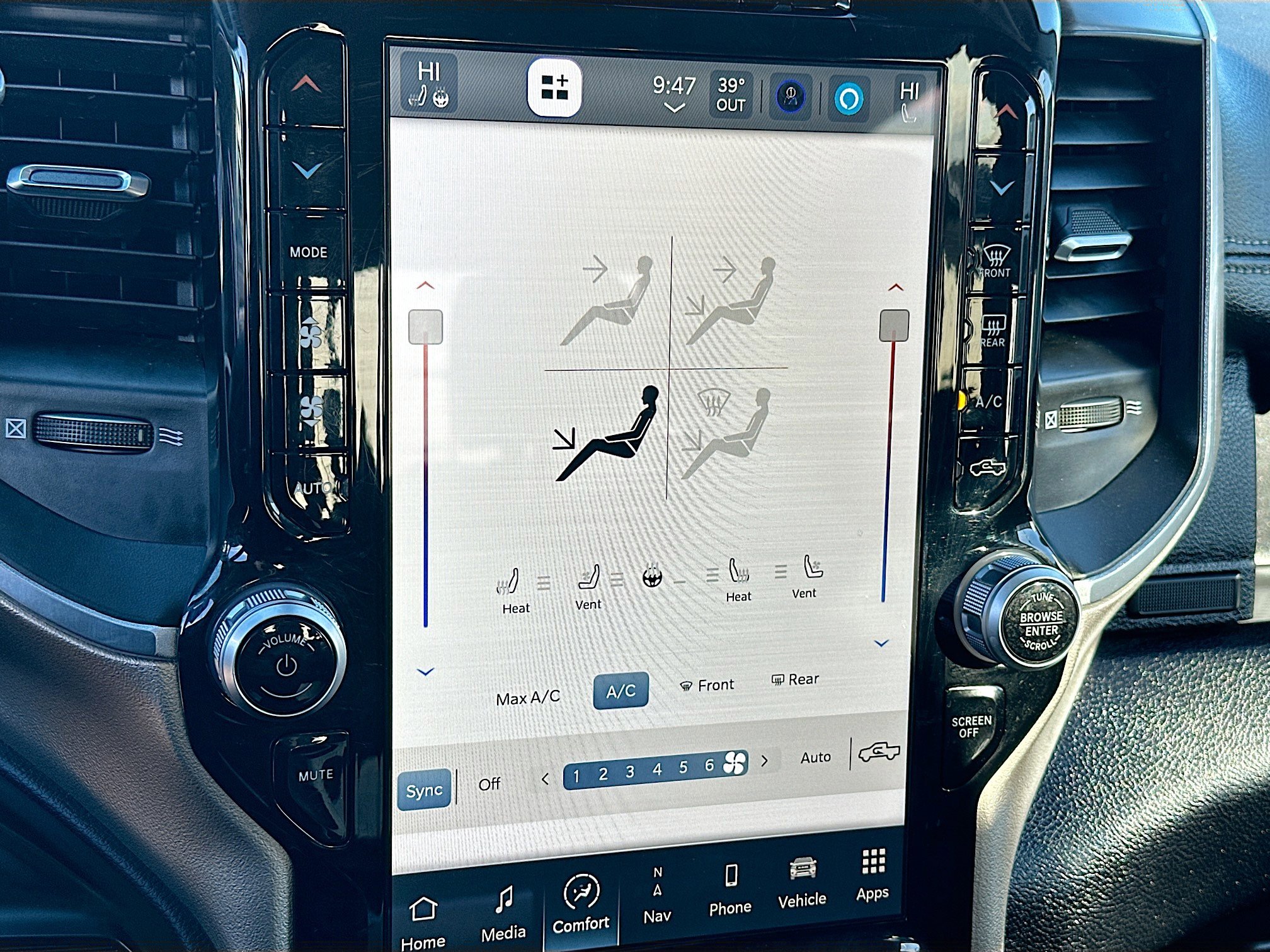 Used 2024 RAM 2500 Laramie image 24