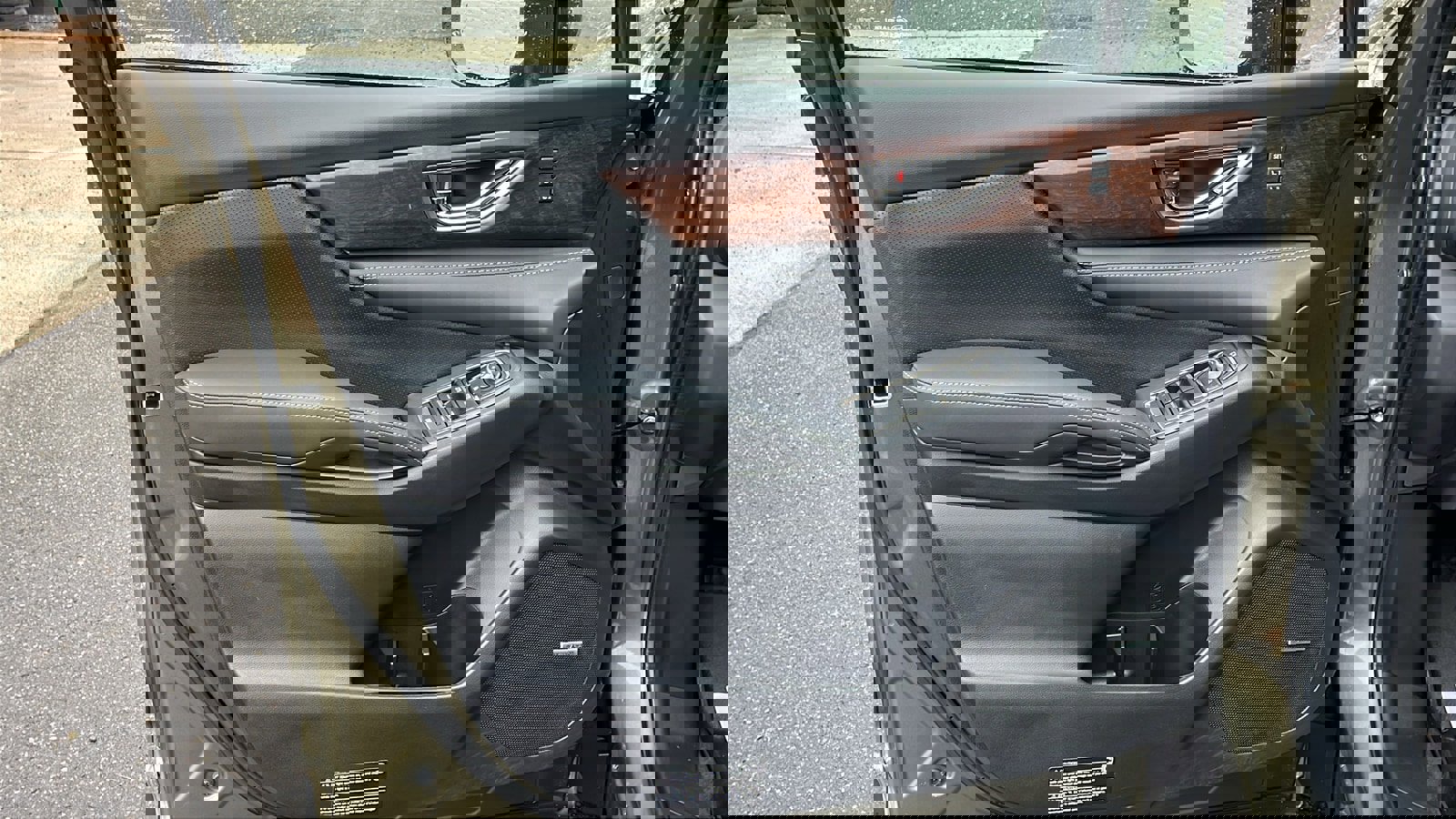 Certified 2025 Subaru Ascent Touring image 10