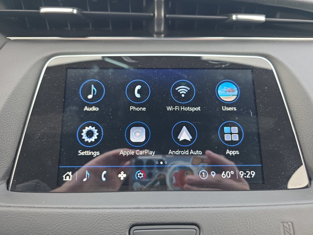 Used 2021 Cadillac XT4 Luxury w/ Cold Weather Package AWD/4WD image 34