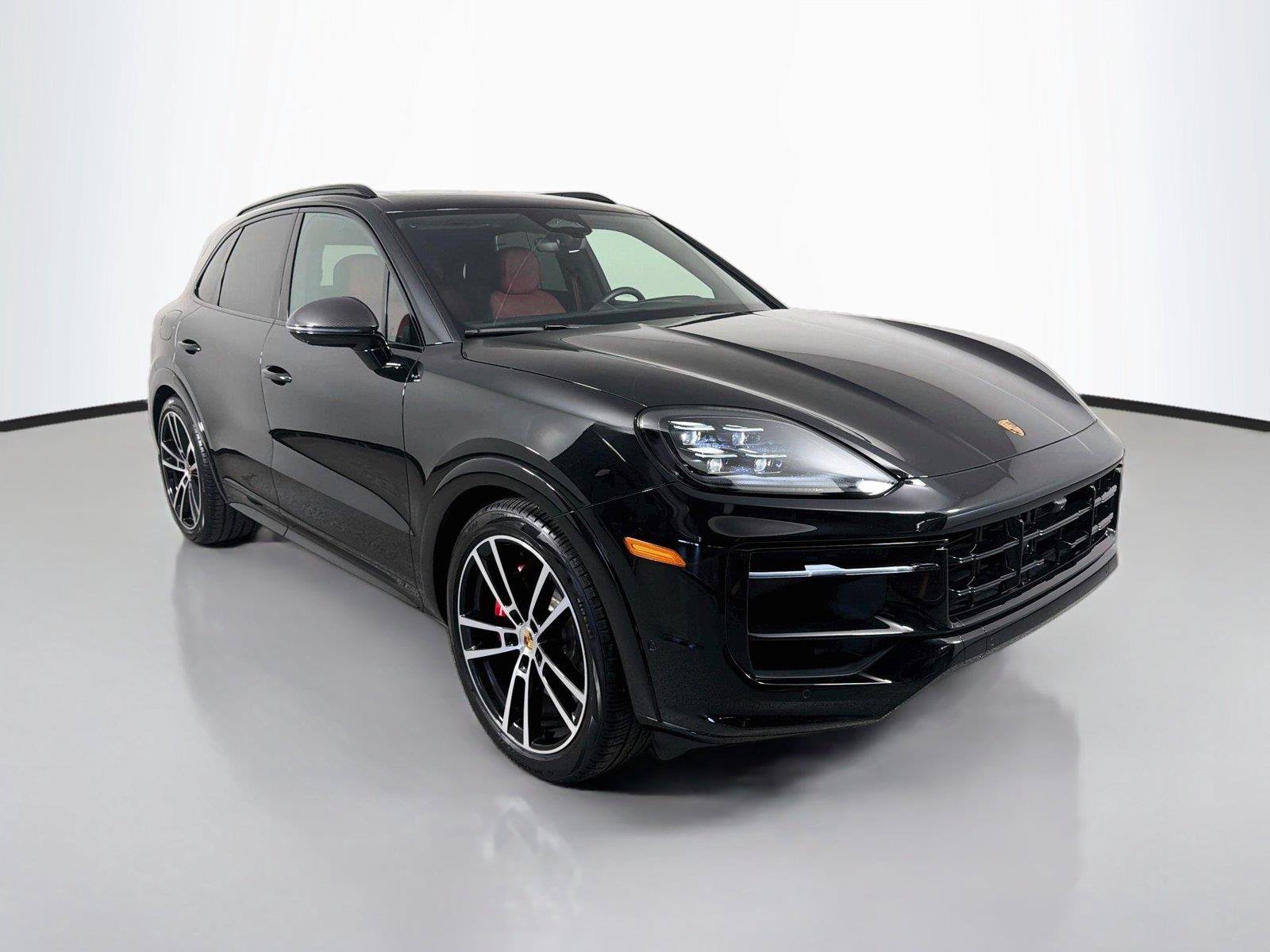Certified 2026 Porsche Cayenne GTS AWD/4WD image 9
