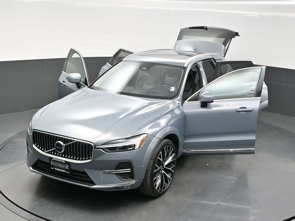 Used 2022 Volvo XC60 B6 Inscription w/ Advanced Package image 36