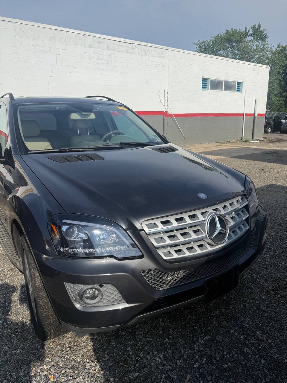 Used 2011 Mercedes-Benz ML 350 2WD image 1