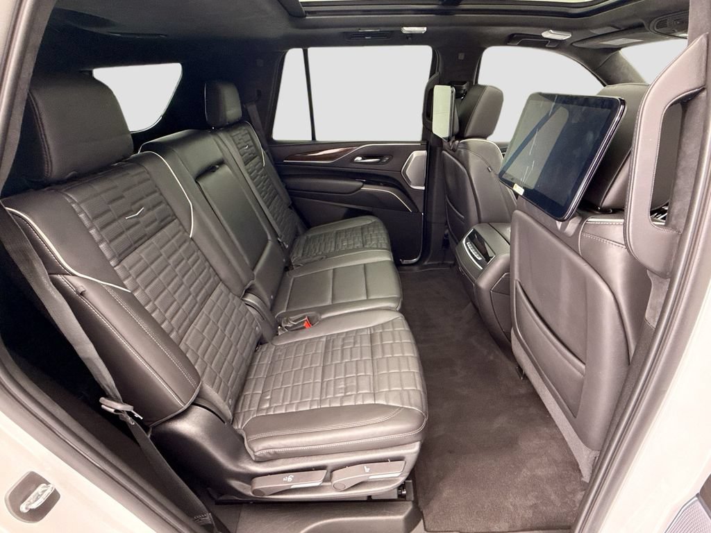 Used 2022 Cadillac Escalade Sport Platinum AWD/4WD image 21